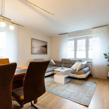 Moderne 4 Zimmer Wohnung Vollausgestattet Und Moebliert Halle  ภายนอก รูปภาพ